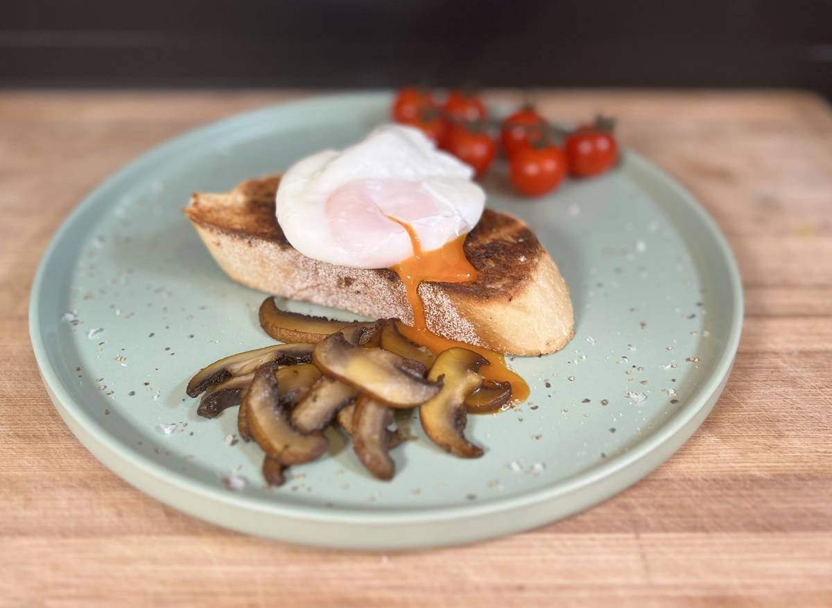 hack for poaching eggs: The No-Swirl, No-Vinegar Method That Actually Works