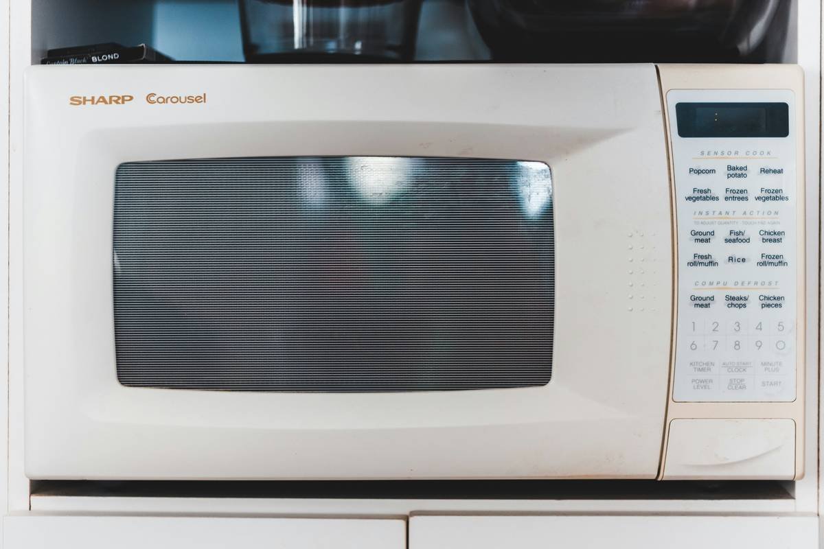 step-by-step microwave egg poacher instructions pdf guide showing timing and water levels